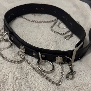 Black Leather Bondage Belt with 5-Rings & Silver Chains - 36-40”
